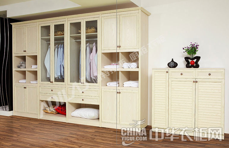简欧风格整体衣柜设计图 感受那流畅美、感受