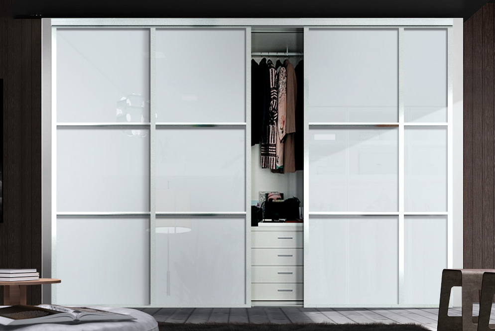 烤漆玻璃推拉门衣柜效果图 大户型时尚风情